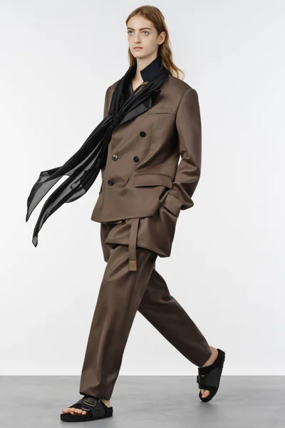 Look 3